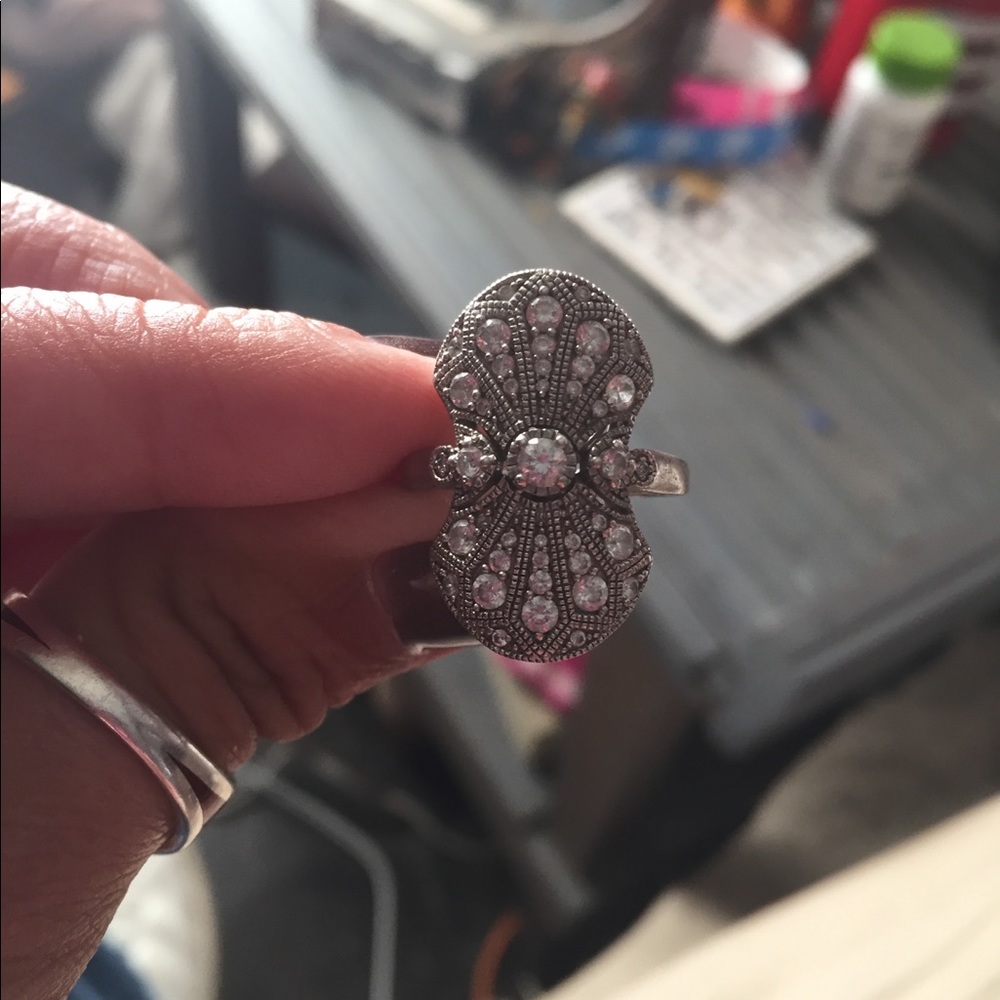 Vintage look .925 silver and CZ stone ring